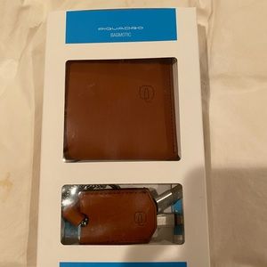 Piquadro Bagmotic wallet and keychain
